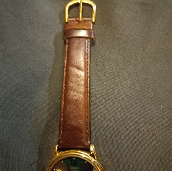 Vintage Mickey Watch - Picture 3 of 6